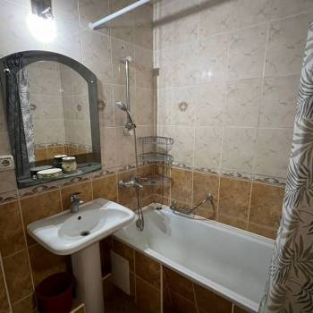 Сдается 1-комнатная квартира, 43 м²