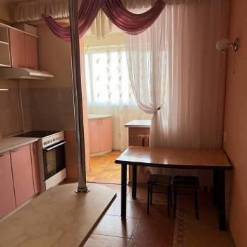 Сдается 1-комнатная квартира, 43 м²