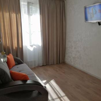 Продается 1-комнатная квартира, 35 м²