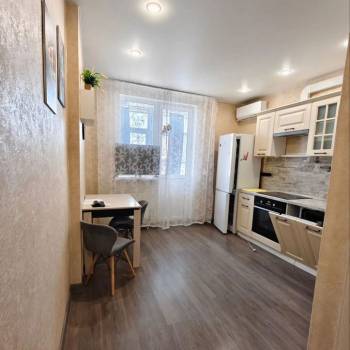 Продается 1-комнатная квартира, 36,9 м²