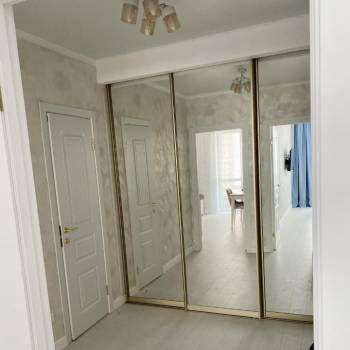 Сдается 1-комнатная квартира, 56 м²