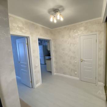 Сдается 1-комнатная квартира, 56 м²