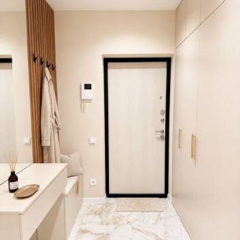 Сдается 2-х комнатная квартира, 81 м²