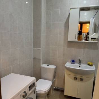 Продается 1-комнатная квартира, 38 м²