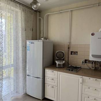 Продается 1-комнатная квартира, 38 м²