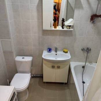 Продается 1-комнатная квартира, 38 м²
