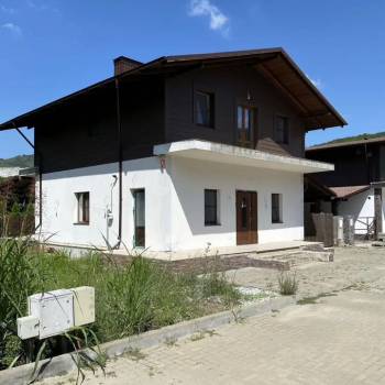 Продается Дом, 205 м²