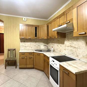 Сдается 1-комнатная квартира, 46 м²
