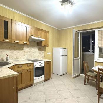 Сдается 1-комнатная квартира, 46 м²