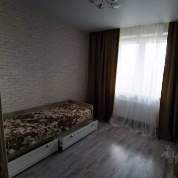 Сдается 1-комнатная квартира, 38 м²