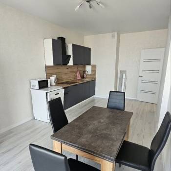 Сдается 2-х комнатная квартира, 58,4 м²