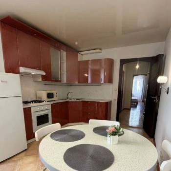 Сдается 1-комнатная квартира, 50 м²