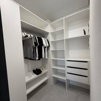 Продается 1-комнатная квартира, 38 м²