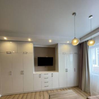 Продается 1-комнатная квартира, 50 м²