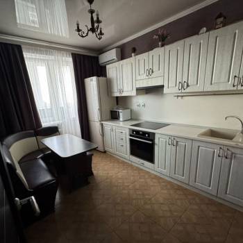 Сдается 2-х комнатная квартира, 42 м²