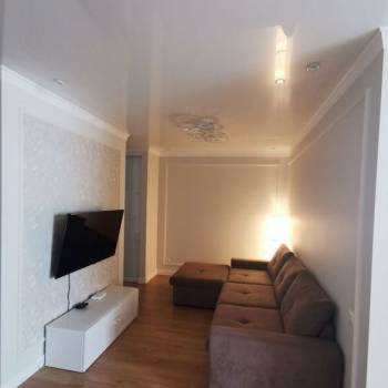 Сдается 1-комнатная квартира, 55 м²