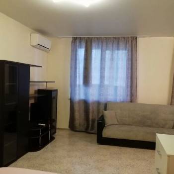 Продается 1-комнатная квартира, 41 м²
