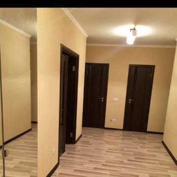 Сдается 2-х комнатная квартира, 100 м²
