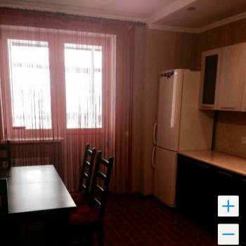 Сдается 2-х комнатная квартира, 100 м²