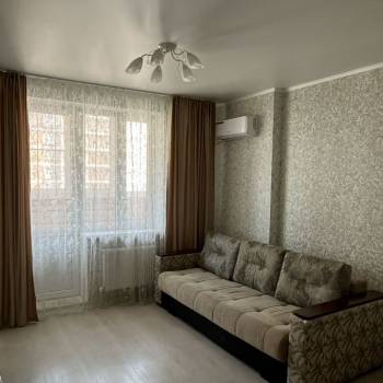 Сдается 1-комнатная квартира, 45 м²