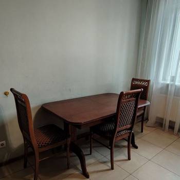 Сдается 1-комнатная квартира, 46 м²