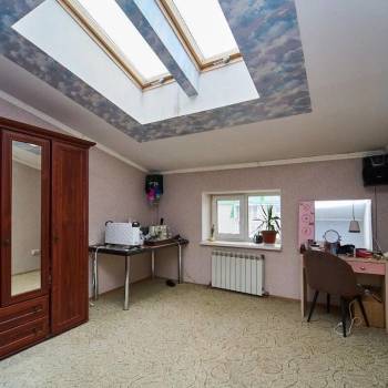 Продается Многокомнатная квартира, 160 м²
