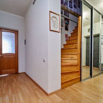 Продается Многокомнатная квартира, 160 м²
