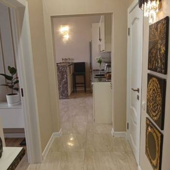 Продается 1-комнатная квартира, 43 м²