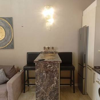 Продается 1-комнатная квартира, 43 м²