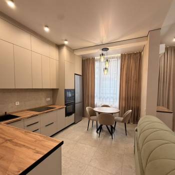 Сдается 1-комнатная квартира, 40 м²