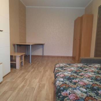 Сдается 1-комнатная квартира, 40 м²
