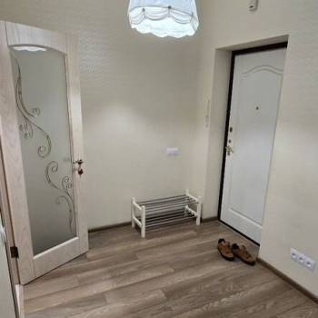 Сдается 1-комнатная квартира, 70 м²