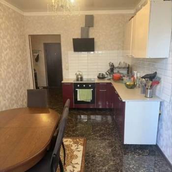 Продается 1-комнатная квартира, 44 м²