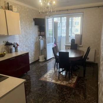 Продается 1-комнатная квартира, 44 м²