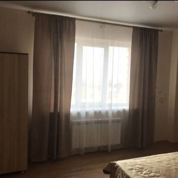 Сдается 2-х комнатная квартира, 76 м²