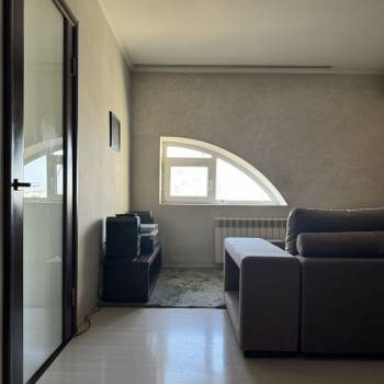 Продается 1-комнатная квартира, 40 м²