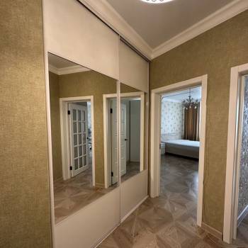 Сдается 1-комнатная квартира, 52 м²