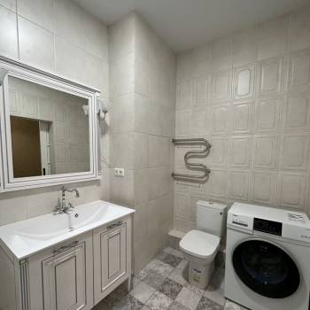 Сдается 1-комнатная квартира, 52 м²