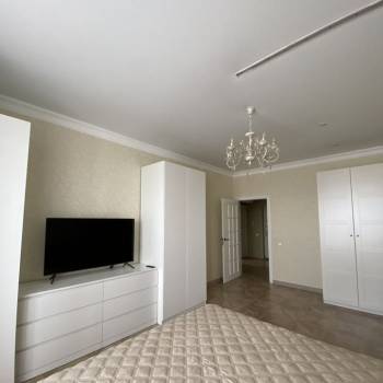 Сдается 1-комнатная квартира, 52 м²