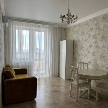 Сдается 1-комнатная квартира, 52 м²