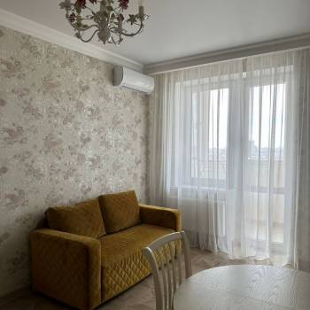 Сдается 1-комнатная квартира, 52 м²