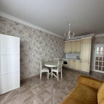Сдается 1-комнатная квартира, 52 м²