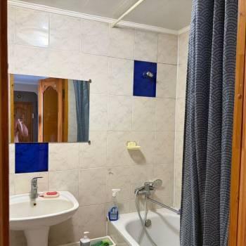 Сдается Многокомнатная квартира, 60 м²