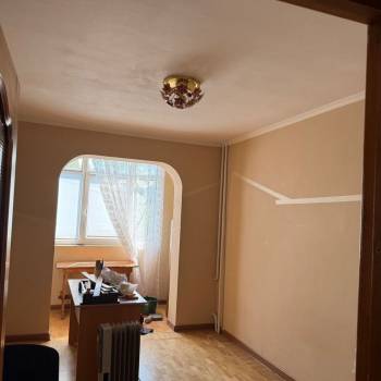 Сдается Многокомнатная квартира, 60 м²