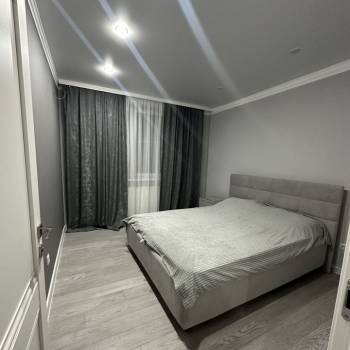 Сдается Многокомнатная квартира, 80 м²