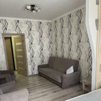 Сдается 1-комнатная квартира, 42 м²