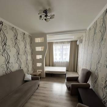 Сдается 1-комнатная квартира, 42 м²