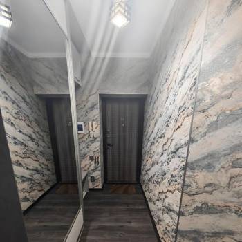 Продается 1-комнатная квартира, 56 м²
