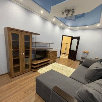 Сдается 1-комнатная квартира, 41 м²
