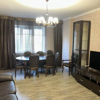 Сдается 2-х комнатная квартира, 80 м²